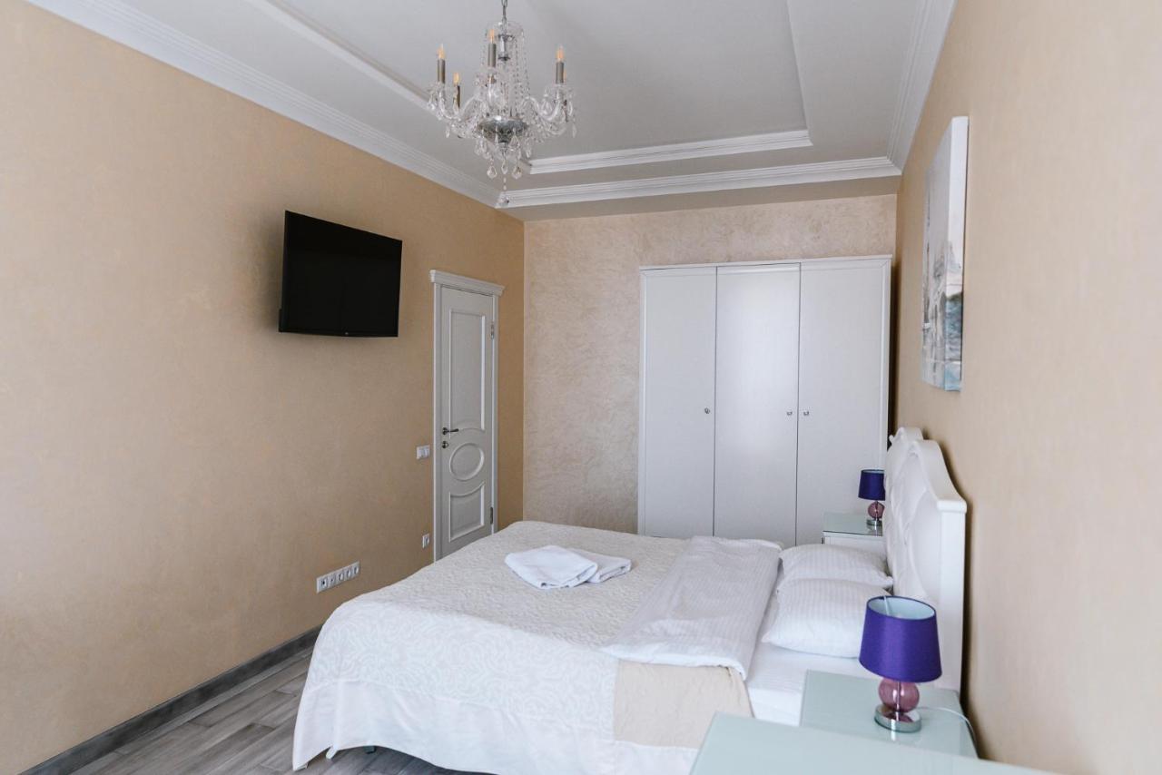 Апартаменты Luxury For Business & Pleasure Royal 2 Киев Экстерьер фото